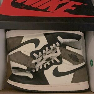 Jordan 1 High Mocha size 8